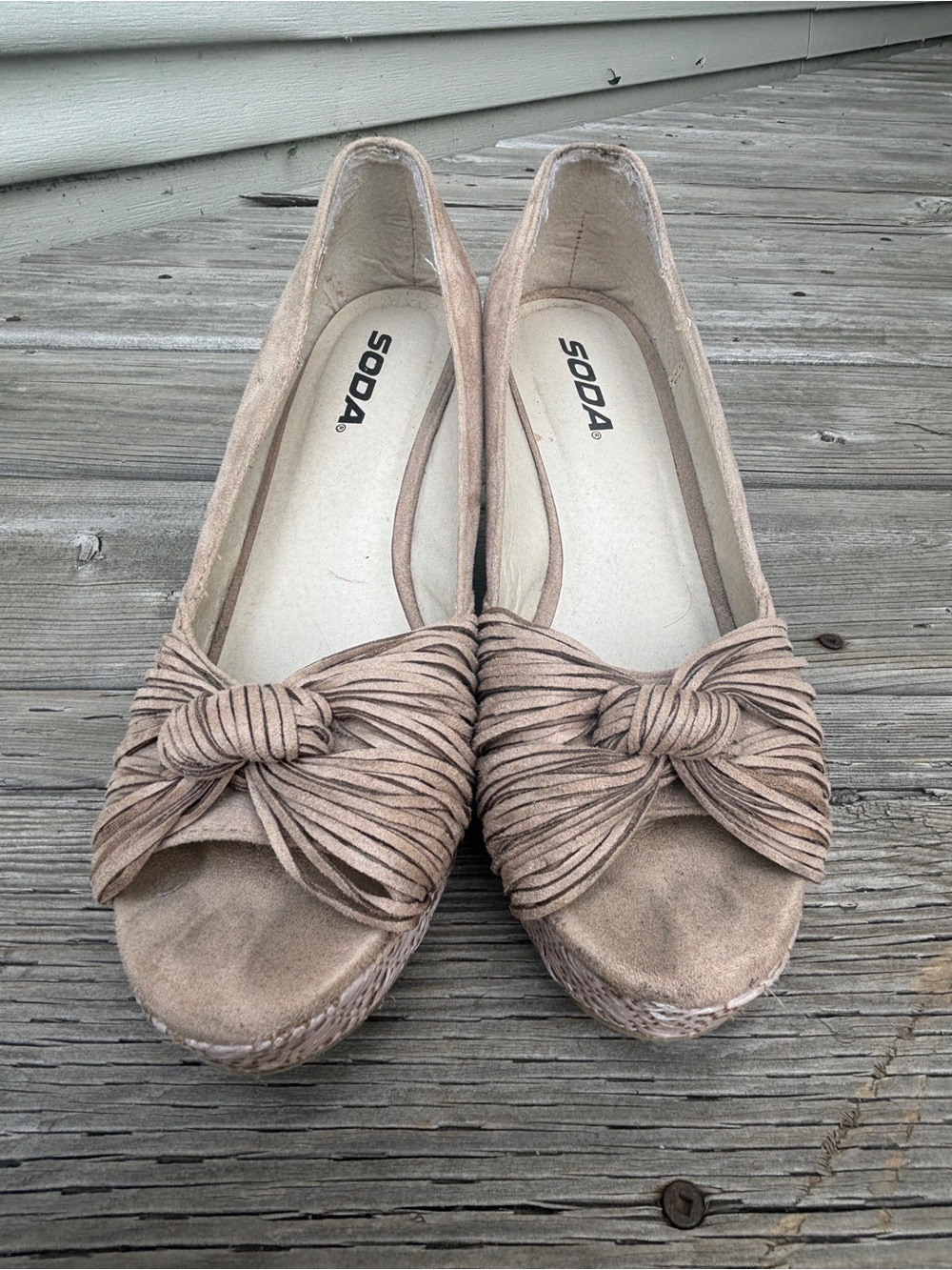 Soda Women's Neutral Taupe Knot Espadrille Flats